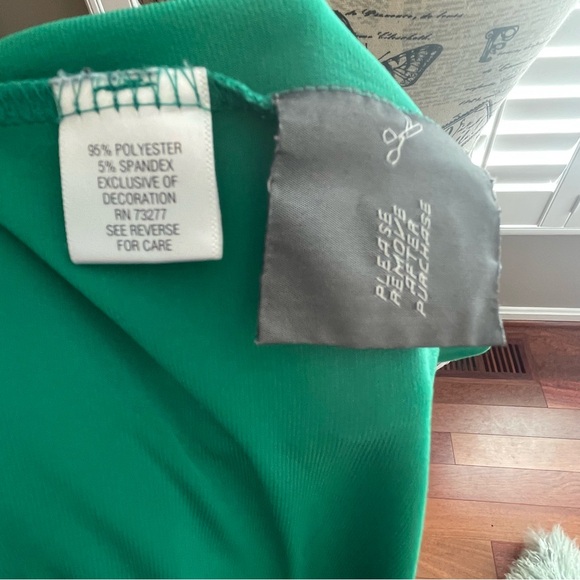 Dana Buchman Vibrant Green Blouse - Picture 5 of 5